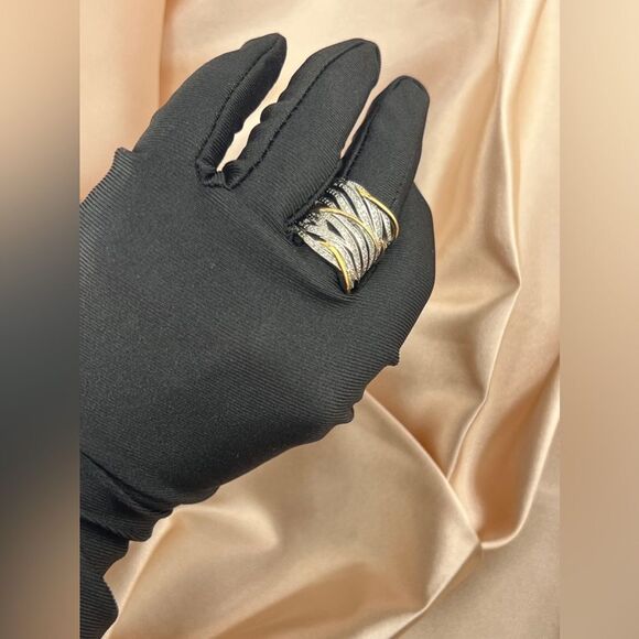 Elegant Two Tone Gold And Silver Band - Picture 10 of 11